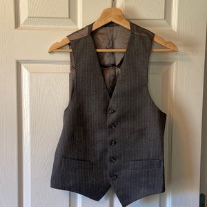 Gray vintage menswear suit vest from Ernesto Bellini.